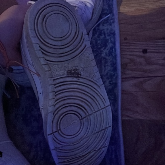 Air forces in bad condition - Picture 8 of 11